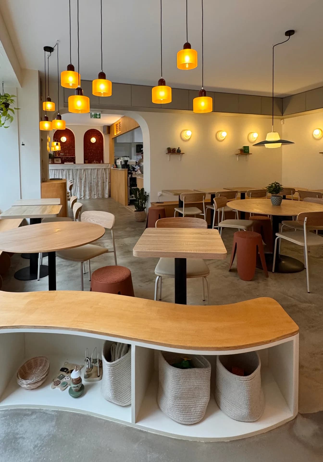 Café / Restaurant / Espace de réunions et d'échanges